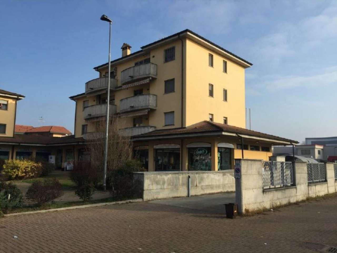  lodi vendita quart:  studio immobiliare domus s.a.s