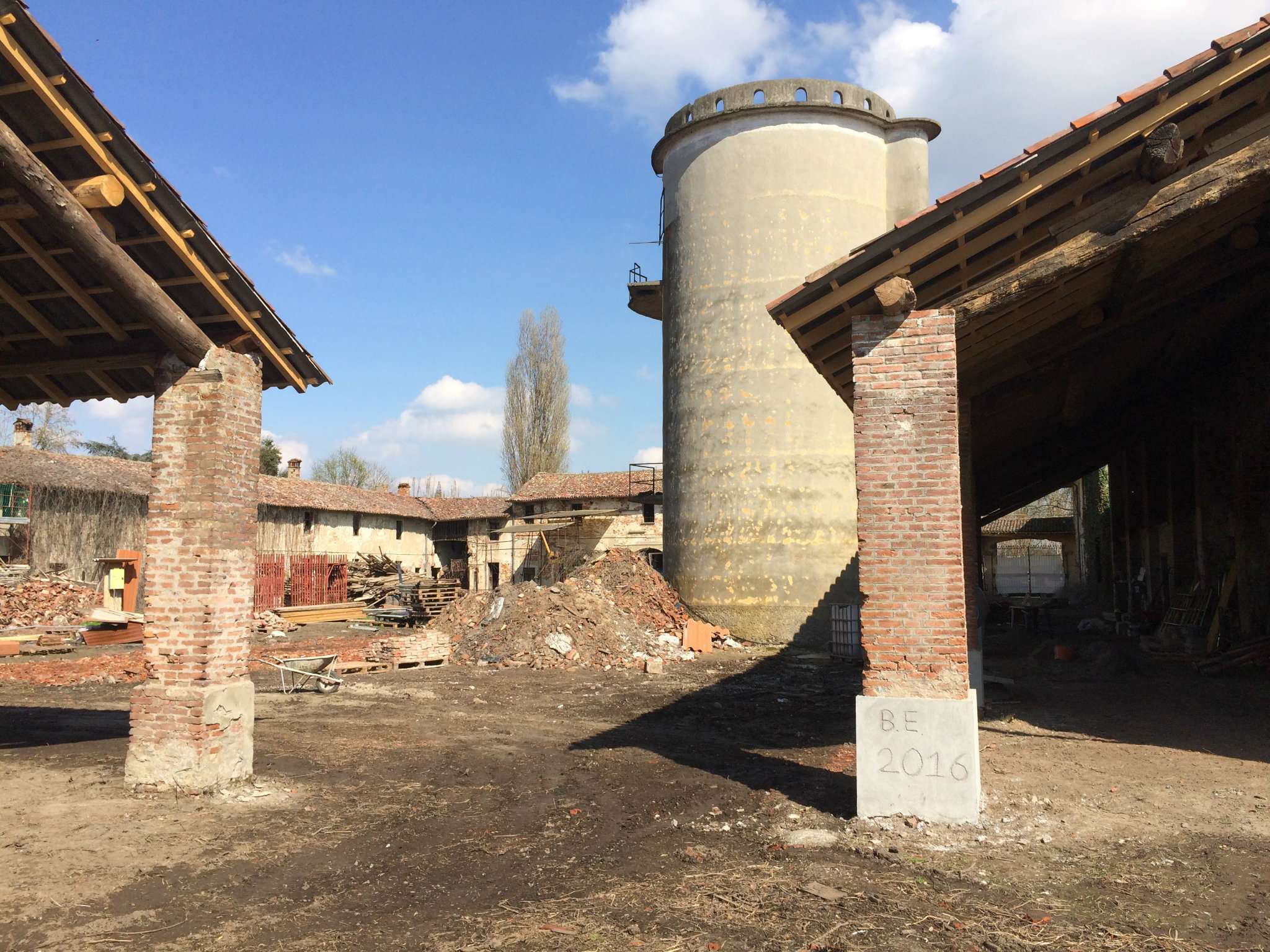 Rustico - Cascina TAVAZZANO CON VILLAVESCO vendita    Studio Immobiliare Domus s.a.s