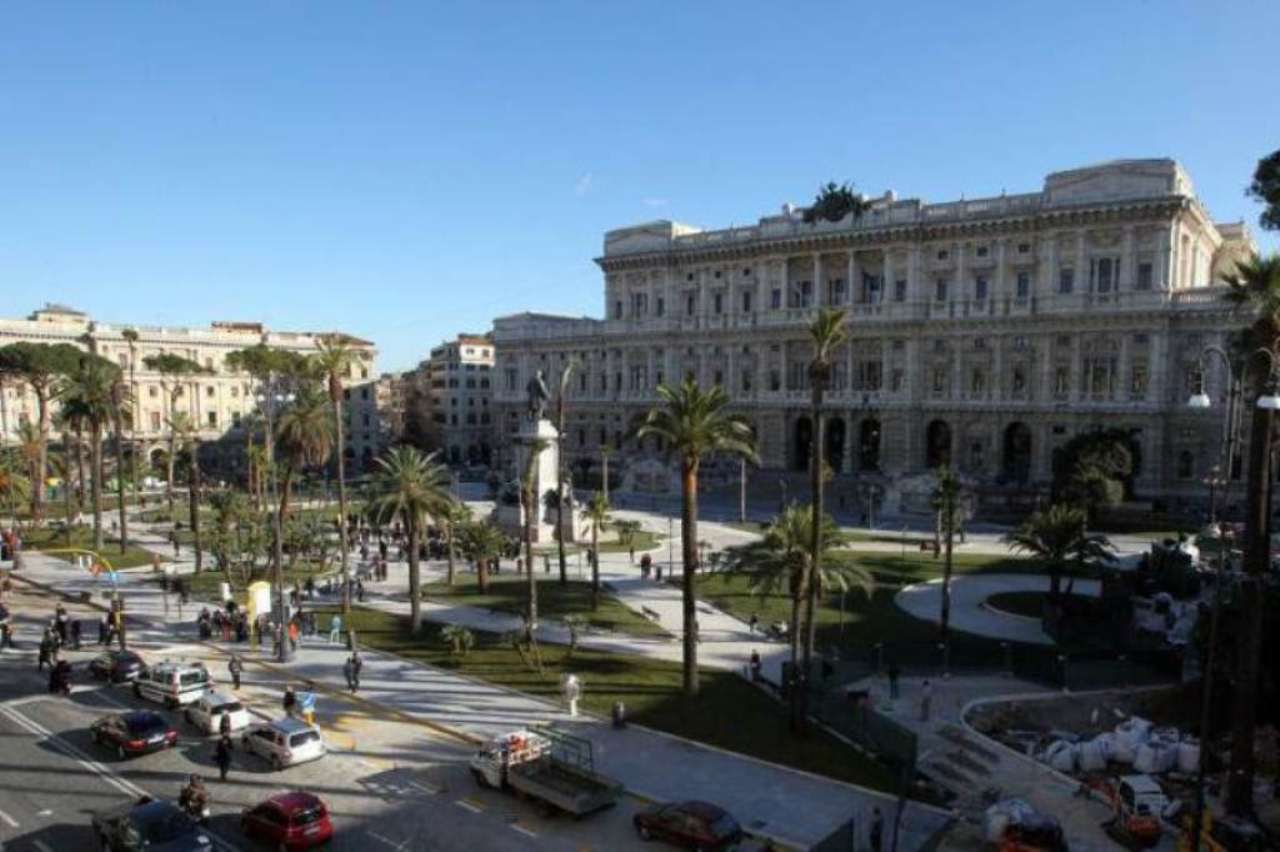 Negozio - Loc.Com. ROMA vendita  PRATI Muzio Clementi Studio Legale Immobiliare