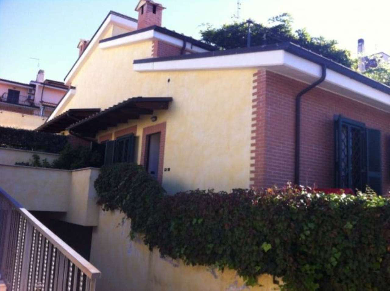 Villa Affiancata - Schiera ROMA vendita  BORGHESIANA (ZONA DELLA VIII MUN.) Motta Camastra Studio Legale Immobiliare