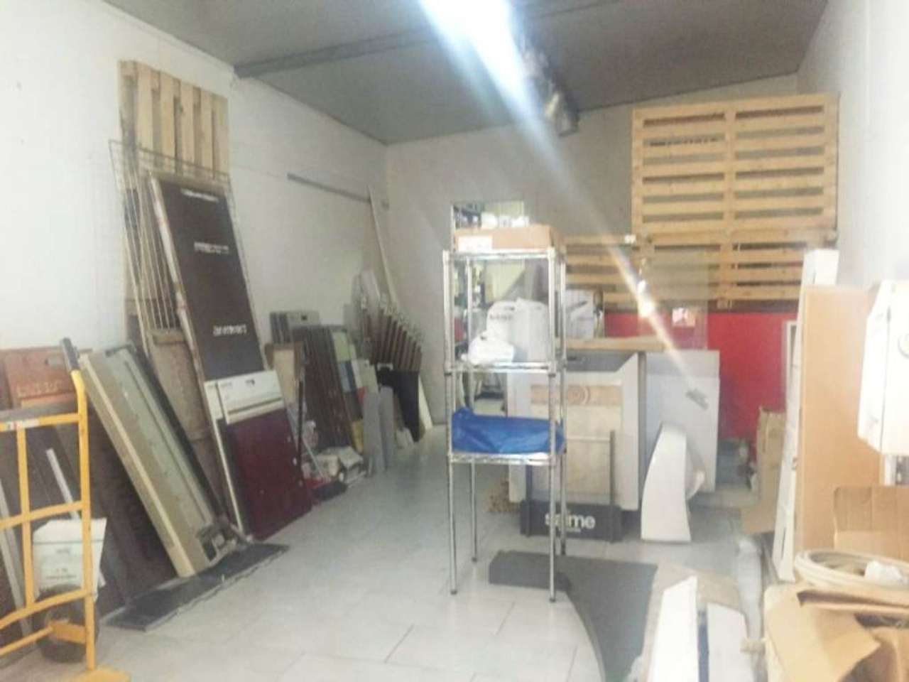 Negozio - Loc.Com. ROMA vendita  NOMENTANO  Padova Studio Legale Immobiliare