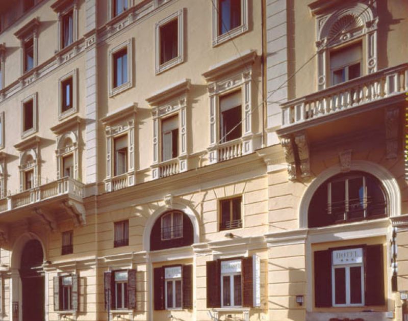 Appartamento ROMA vendita  Centro storico Salandra Studio Legale Immobiliare