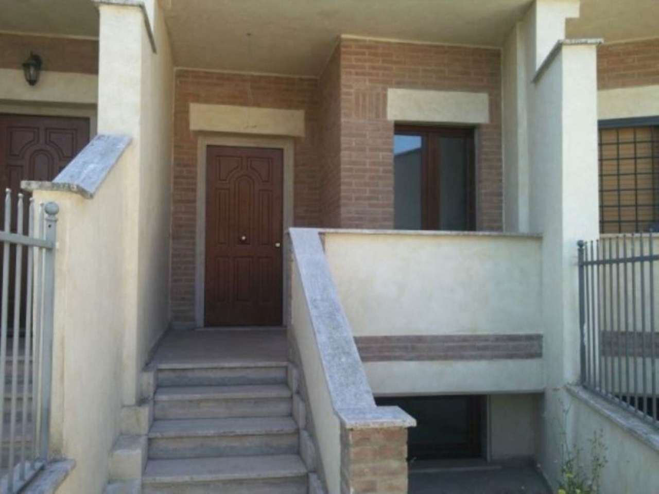 Villa Affiancata - Schiera FIUMICINO vendita   MONTE CAURIOL SG IMMOBILIARE