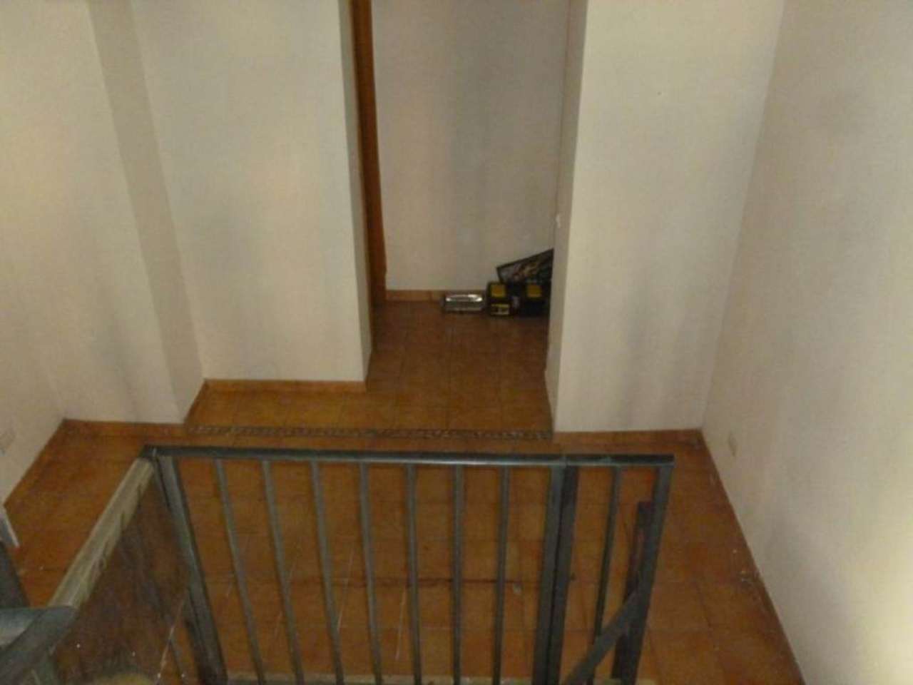 Negozio - Loc.Com. ROMA affitto  Centro storico via Machiavelli Ve.Lo. Services vendita & locazione immobili