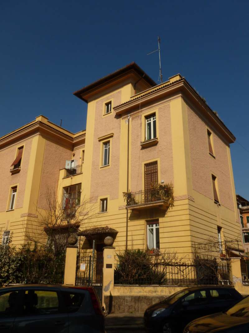 Appartamento ROMA vendita  Centro storico Statilia Ve.Lo. Services vendita & locazione immobili