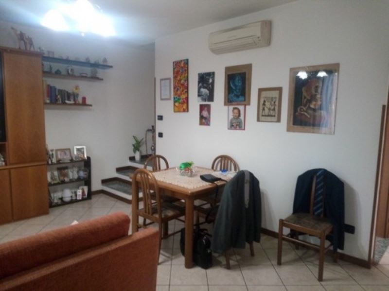 Villa UBOLDO vendita   Caduti Della Liberazione MARCO IMMOBILIARE