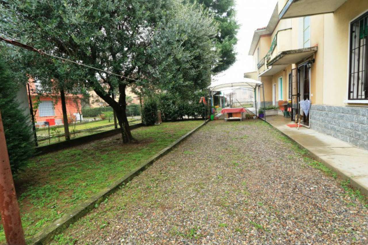 Villa GERENZANO vendita   Ugo Foscolo MARCO IMMOBILIARE