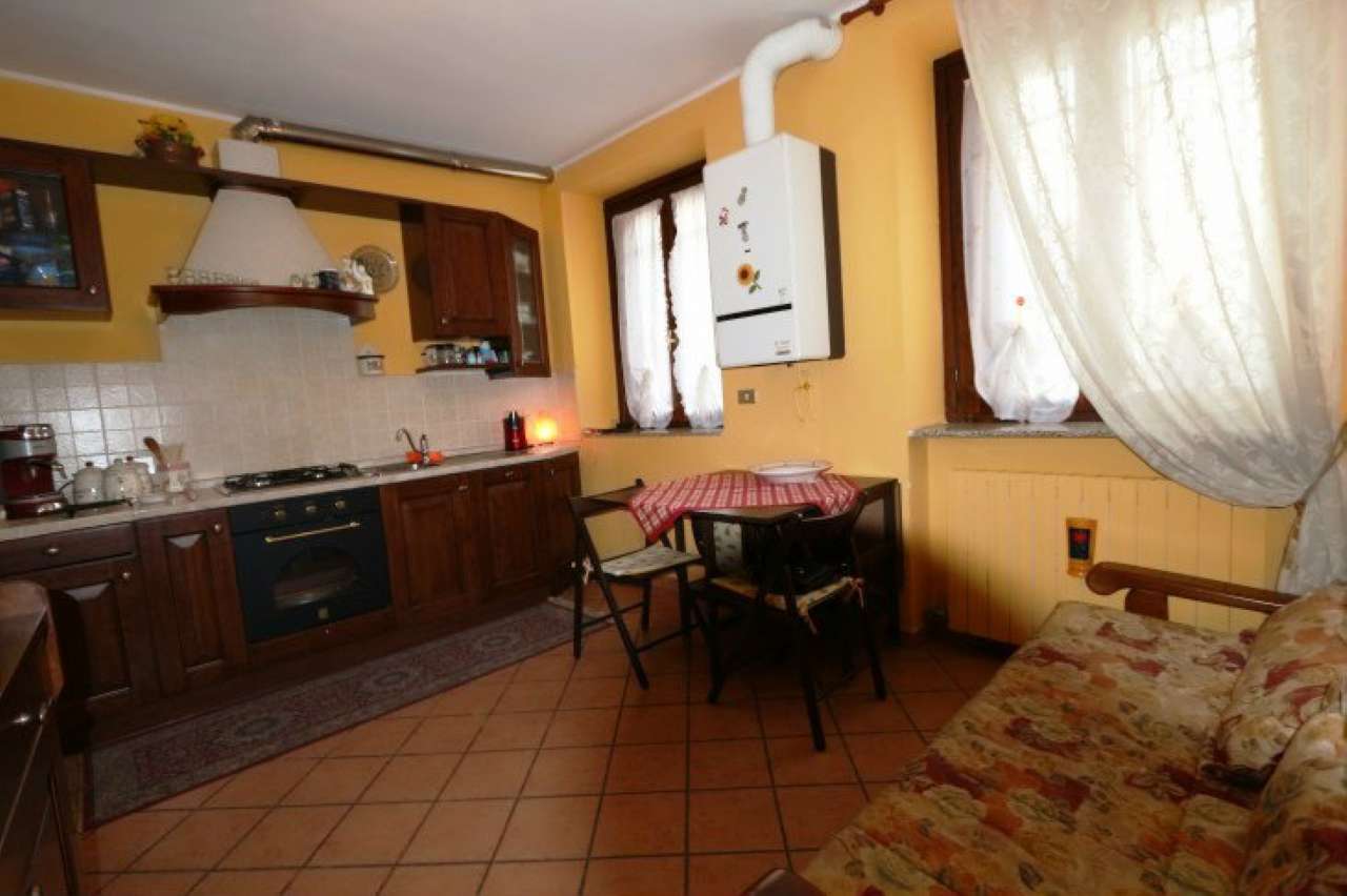 Appartamento ROVELLASCA vendita   Manzoni MARCO IMMOBILIARE