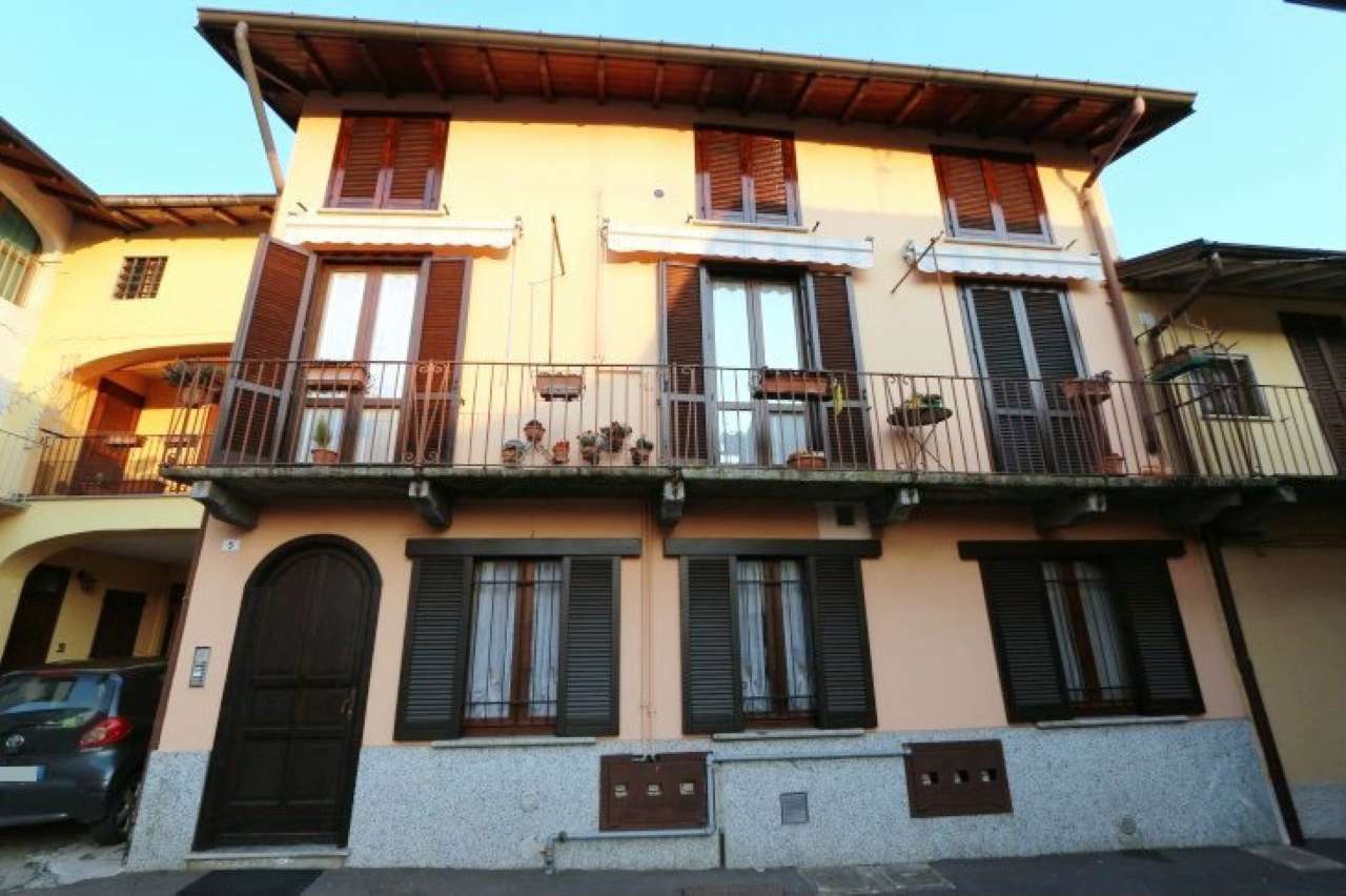 Appartamento ROVELLASCA vendita   Manzoni MARCO IMMOBILIARE