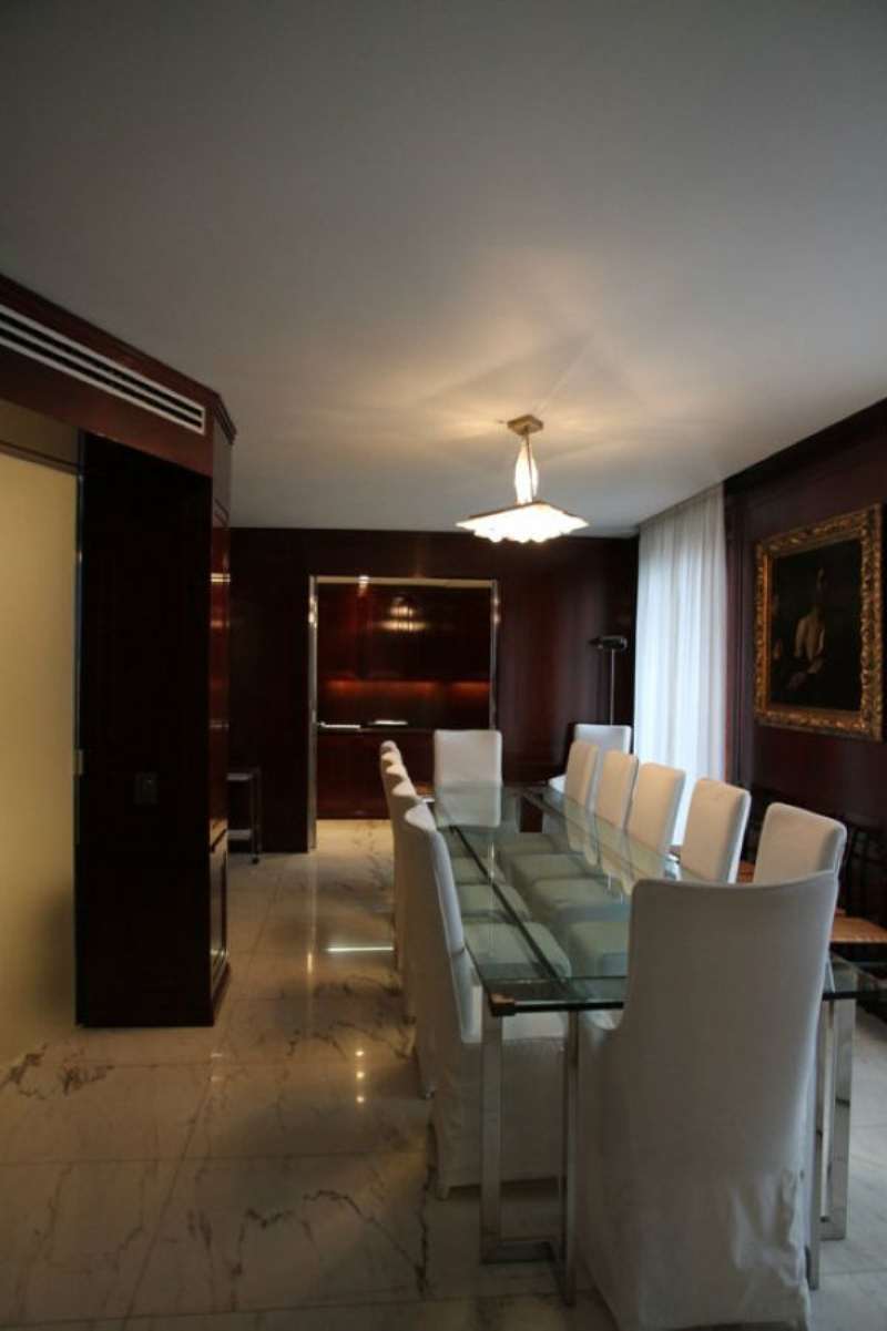 Appartamento MILANO vendita  CENTRO STORICO Turati S.B.F. SERVIZI IMMOBILIARI S.R.L.