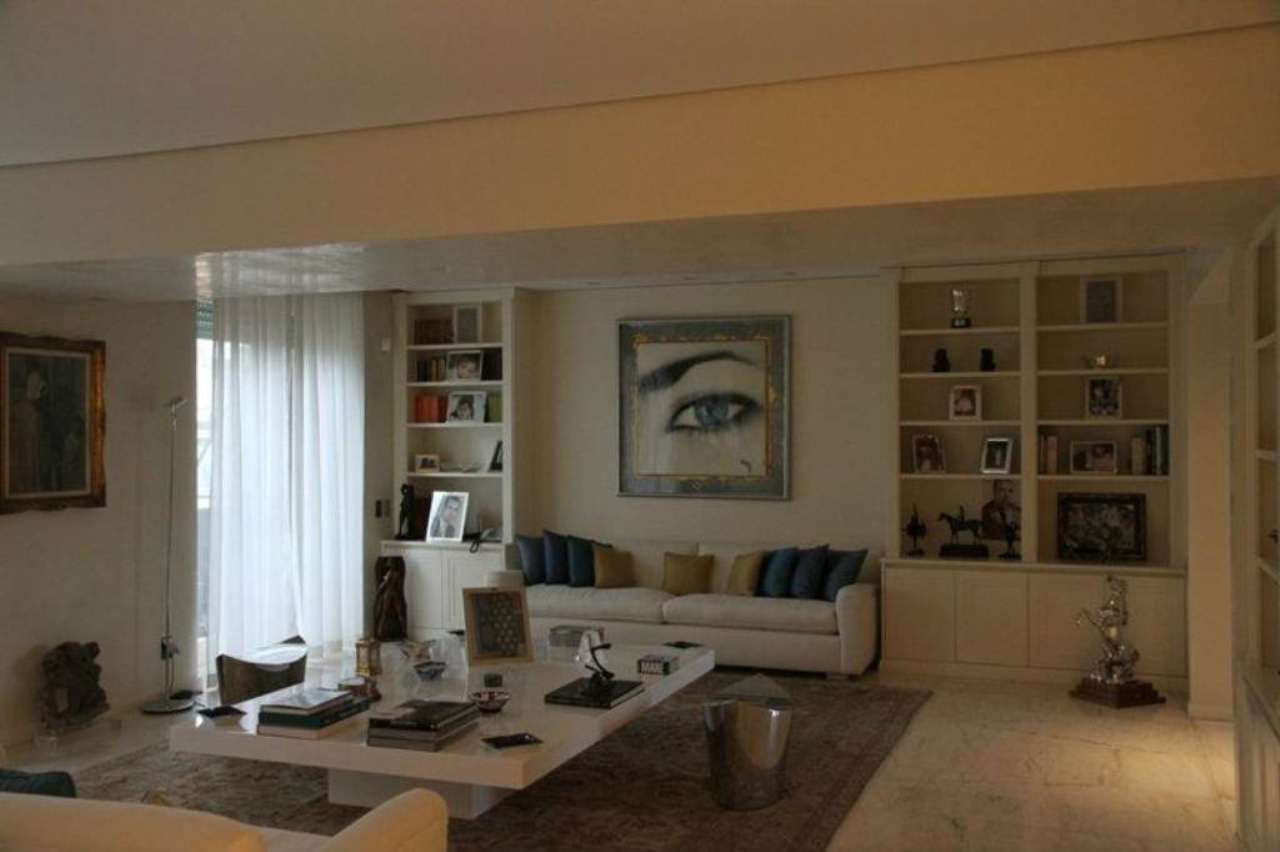 Appartamento MILANO vendita  CENTRO STORICO Turati S.B.F. SERVIZI IMMOBILIARI S.R.L.