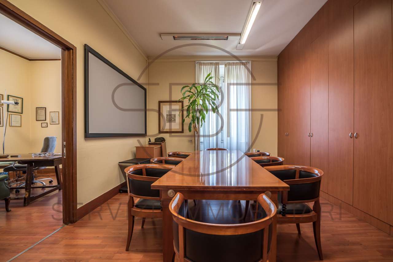 Appartamento MILANO vendita  FIERA Via Londonio S.B.F. SERVIZI IMMOBILIARI S.R.L.