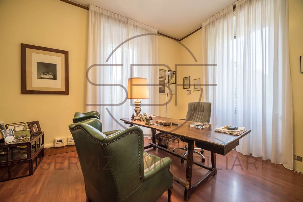 Appartamento MILANO vendita  FIERA Via Londonio S.B.F. SERVIZI IMMOBILIARI S.R.L.