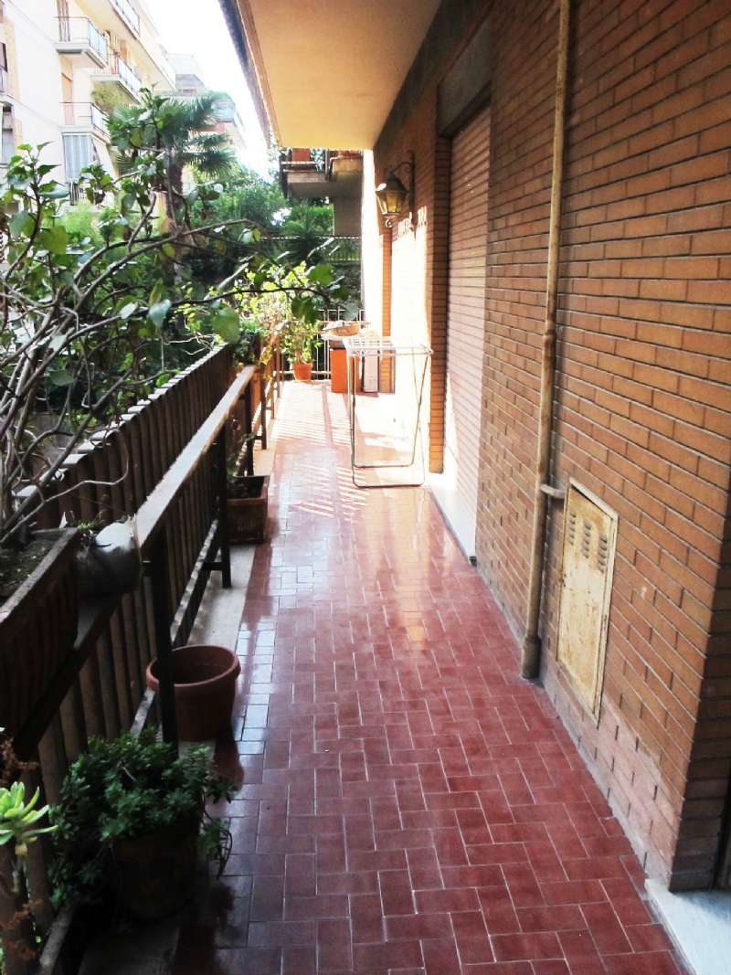 Appartamento ROMA vendita  MONTAGNOLA Guido de Ruggiero L'IMMOBILIARE di Nicola Sommella srls