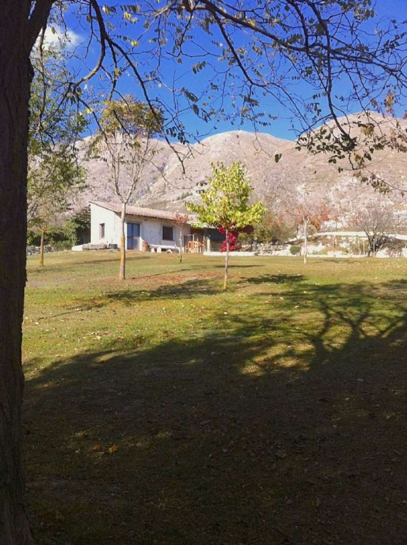 Rustico - Cascina CELANO vendita   per Alba Fucens ROMACASA