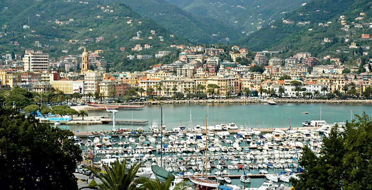  rapallo vendita quart:  piùpiani servizi immobiliari