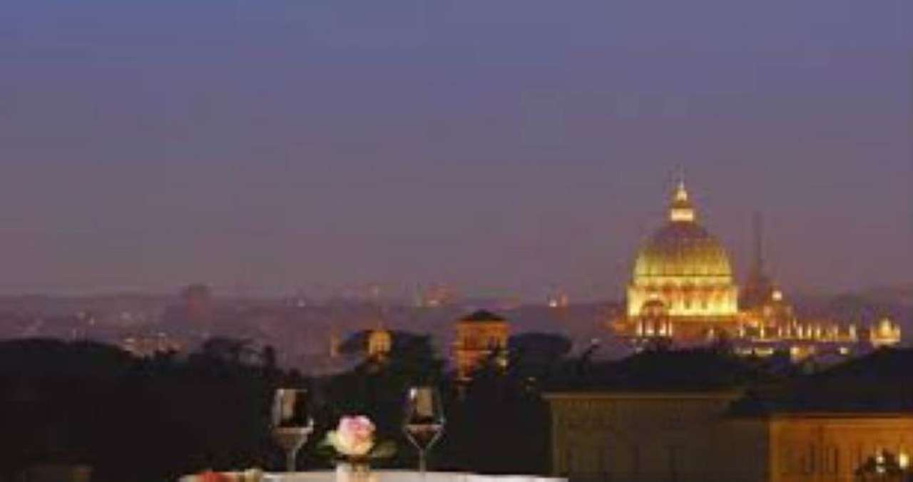 Negozio - Loc.Com. ROMA affitto  Centro storico VIA DEL CORSO Pantheon Immobiliare