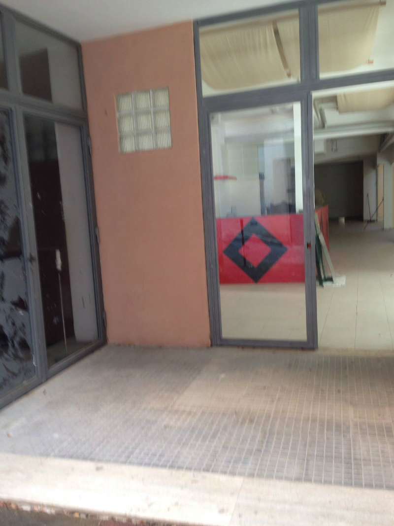 Negozio - Loc.Com. ROMA affitto  PINETA SACCHETTI Della Pineta Sacchetti Club Casa srl