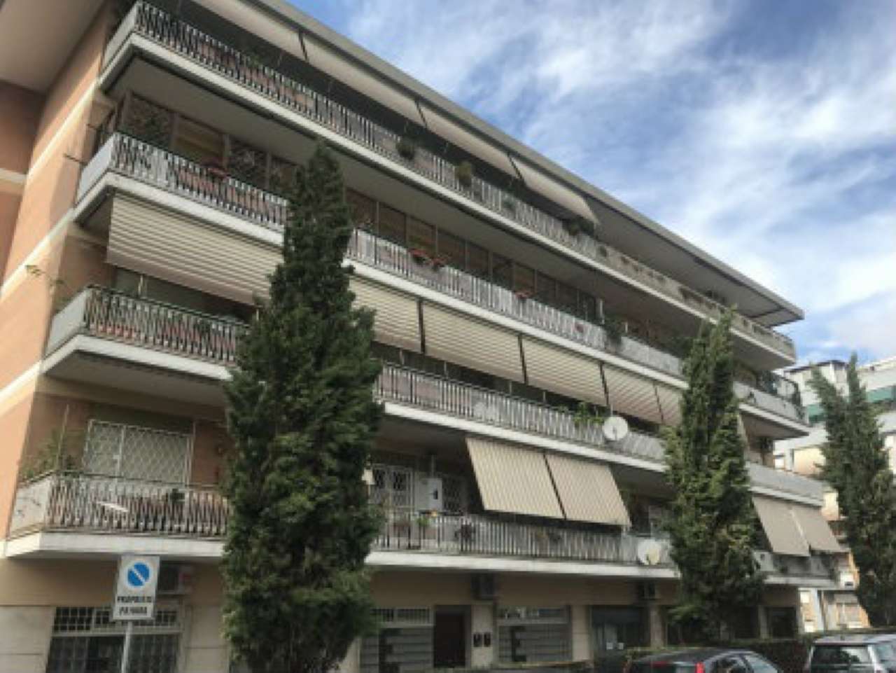 Negozio - Loc.Com. ROMA vendita  AURELIO (XVIII MUN.) del FONTANILE ARENATO Roma - Immobiliare.it