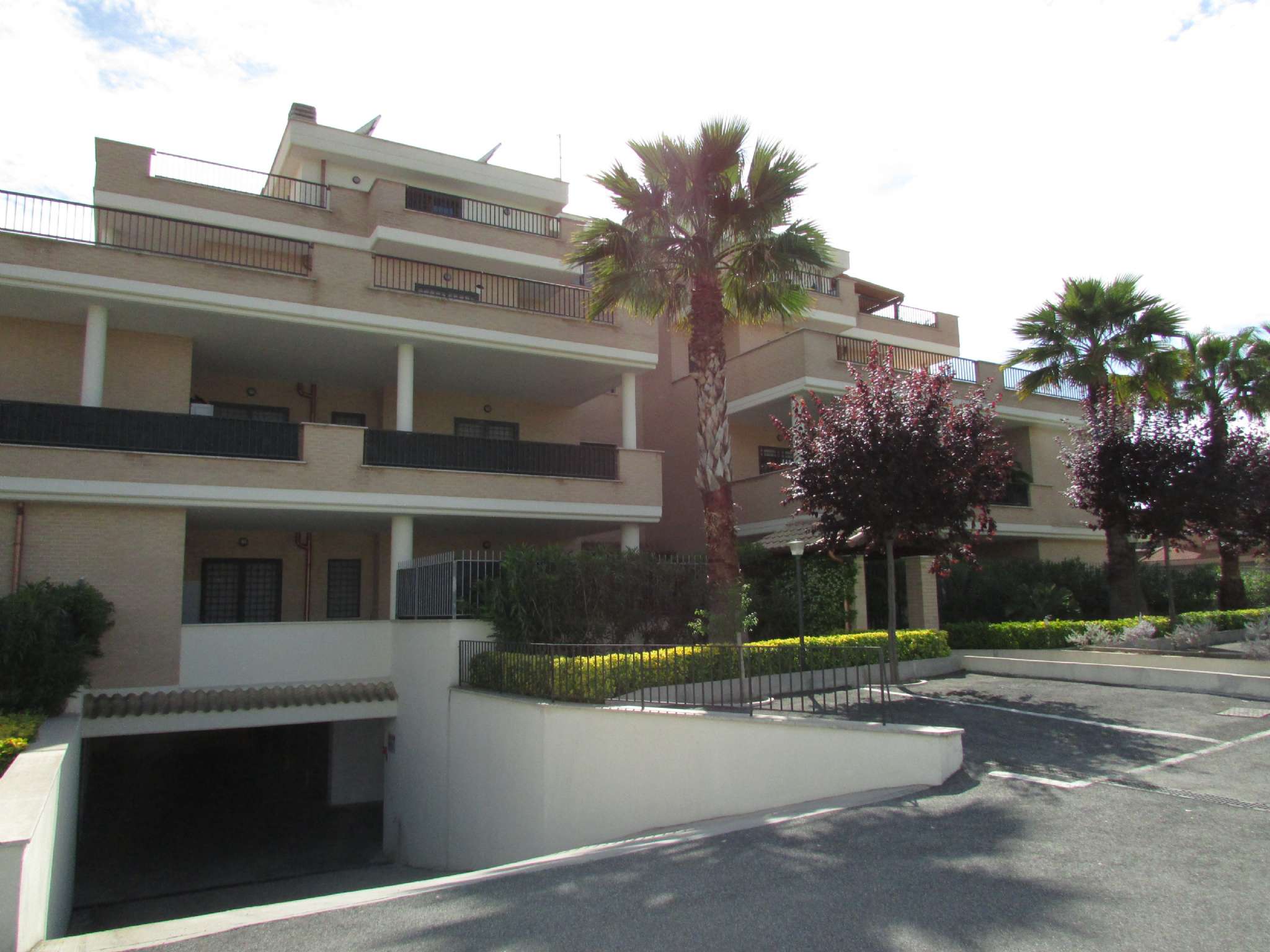 Appartamento ROMA vendita  CASAL LUMBROSO Alessandro Santini Bologna Immobiliare S.r.l.