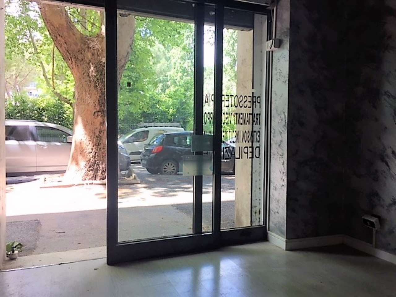 Negozio - Loc.Com. ROMA affitto  ARDEATINO  Delle Accademie EUR IMMOBILIARE S.R.L.