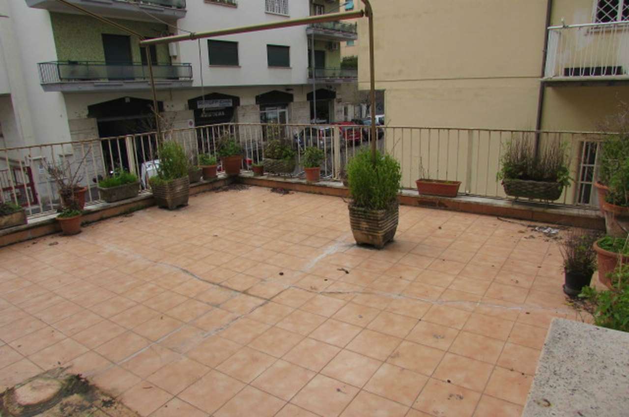 Appartamento ROMA vendita  GIANICOLENSE (XV MUN.) LAURA MANTEGAZZA MONTEVERDE IMMOBILIARE SRL