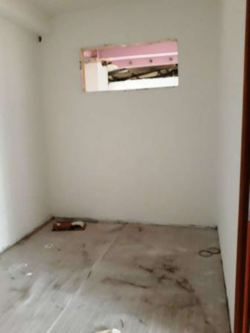 Negozio - Loc.Com. ROMA affitto  TUSCOLANO (VI MUN.) Tuscolana Rhomes Tuscolana immobiliare Srl