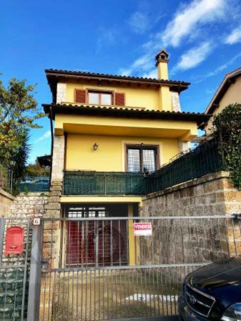 Villa SUTRI vendita   Saturnali Rhomes Tuscolana immobiliare Srl