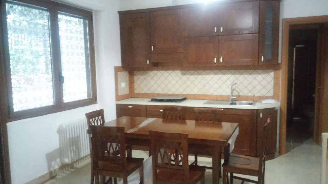 Appartamento ROMA affitto  TRIESTE (II MUN.) Via Fogliano VESCOVIO IMMOBILIARE SRL