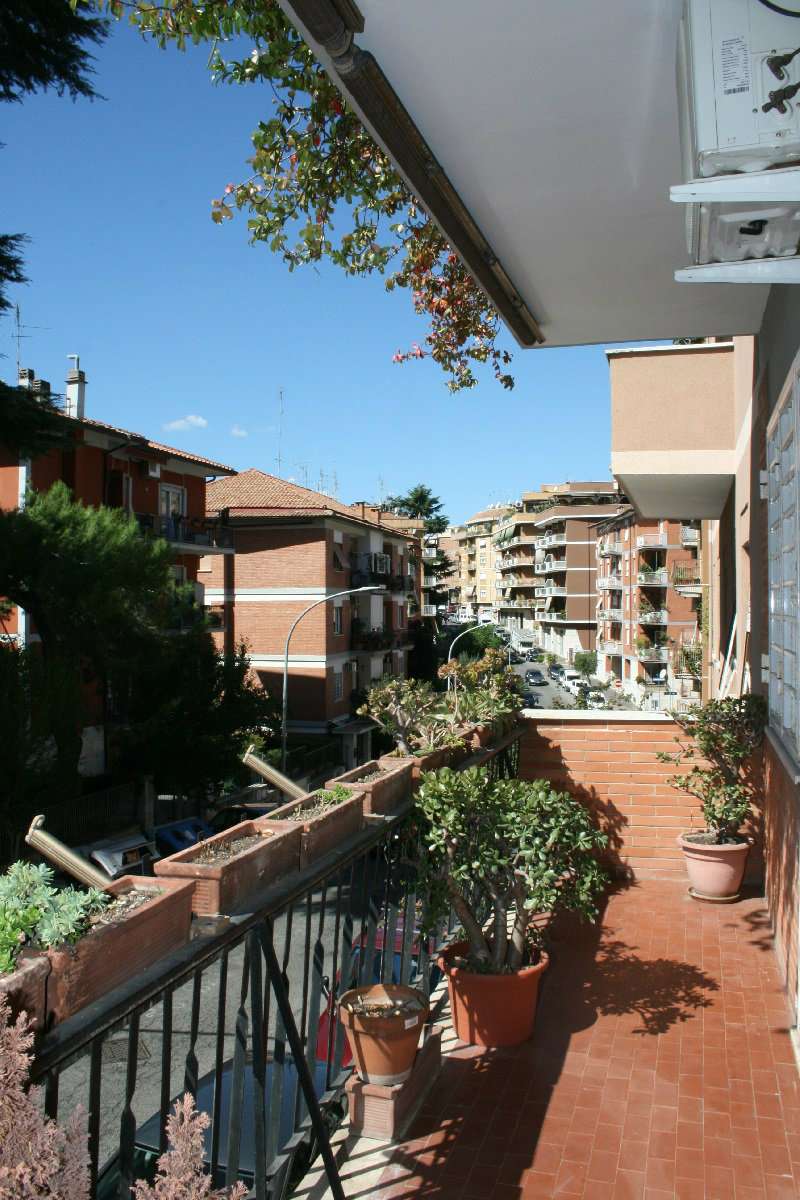 Appartamento ROMA vendita  APPIO LATINO (IX MUN.) Nicola Nisco San Giovanni immobiliare S.r.l.