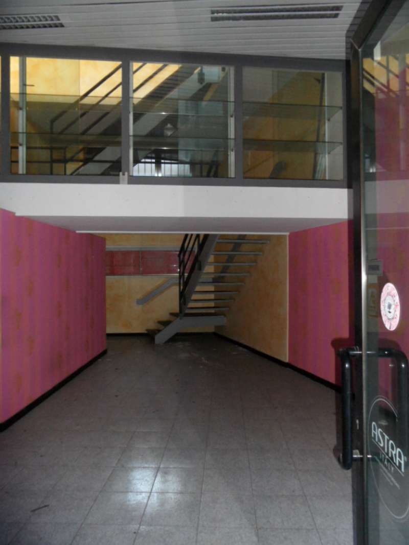 Negozio - Loc.Com. GENOVA vendita  SAMPIERDARENA BURANELLO studio 3 immobiliare