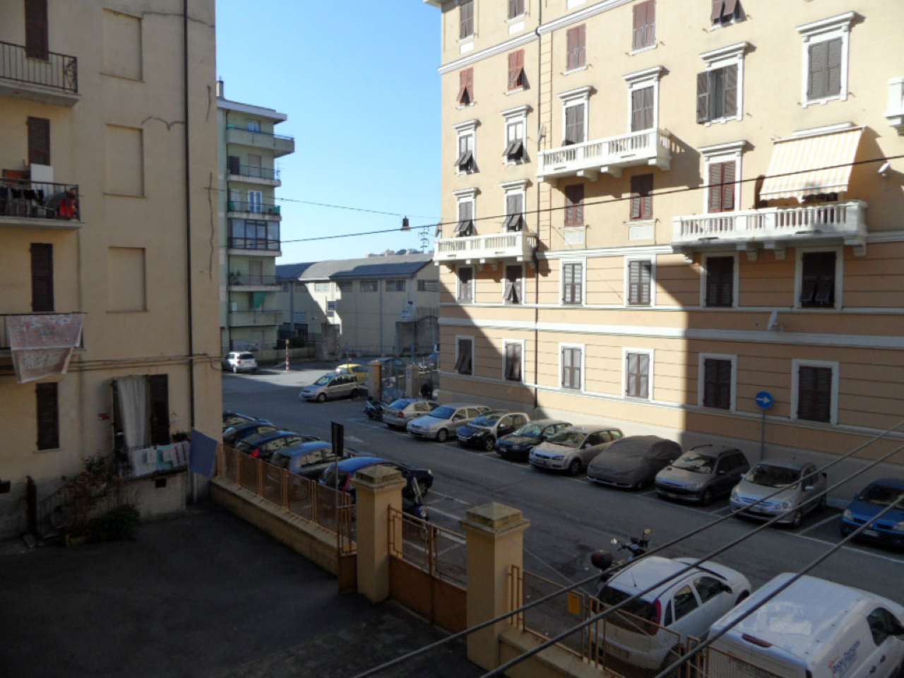 Appartamento GENOVA vendita  SAMPIERDARENA ENRICO PORRO studio 3 immobiliare