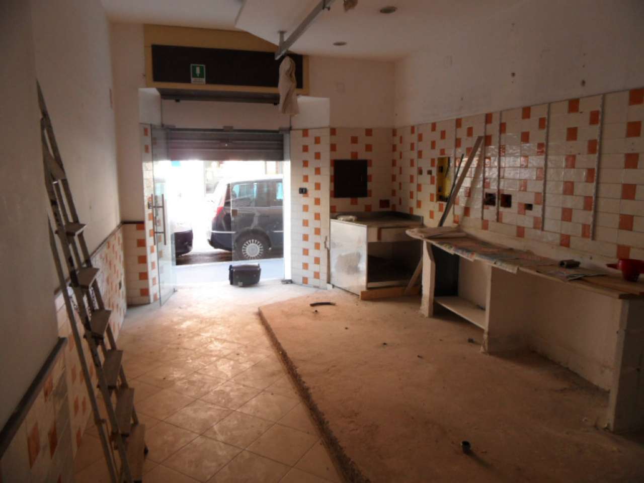 Negozio - Loc.Com. GENOVA vendita  SAMPIERDARENA VIA WALTER FILLAK studio 3 immobiliare