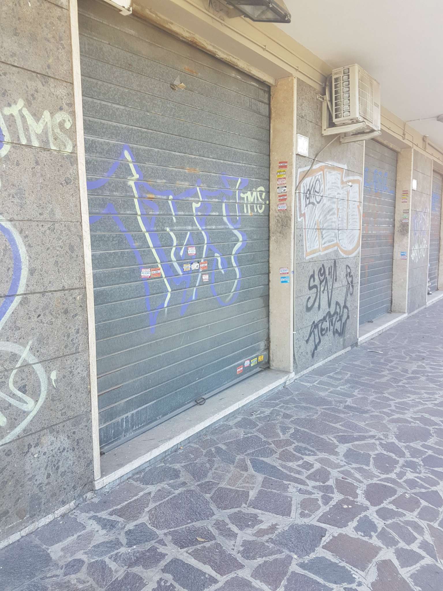 Negozio - Loc.Com. ROMA vendita  ALESSANDRINO  AUFIDIO NAMUSA Immobiliare Trieste 125