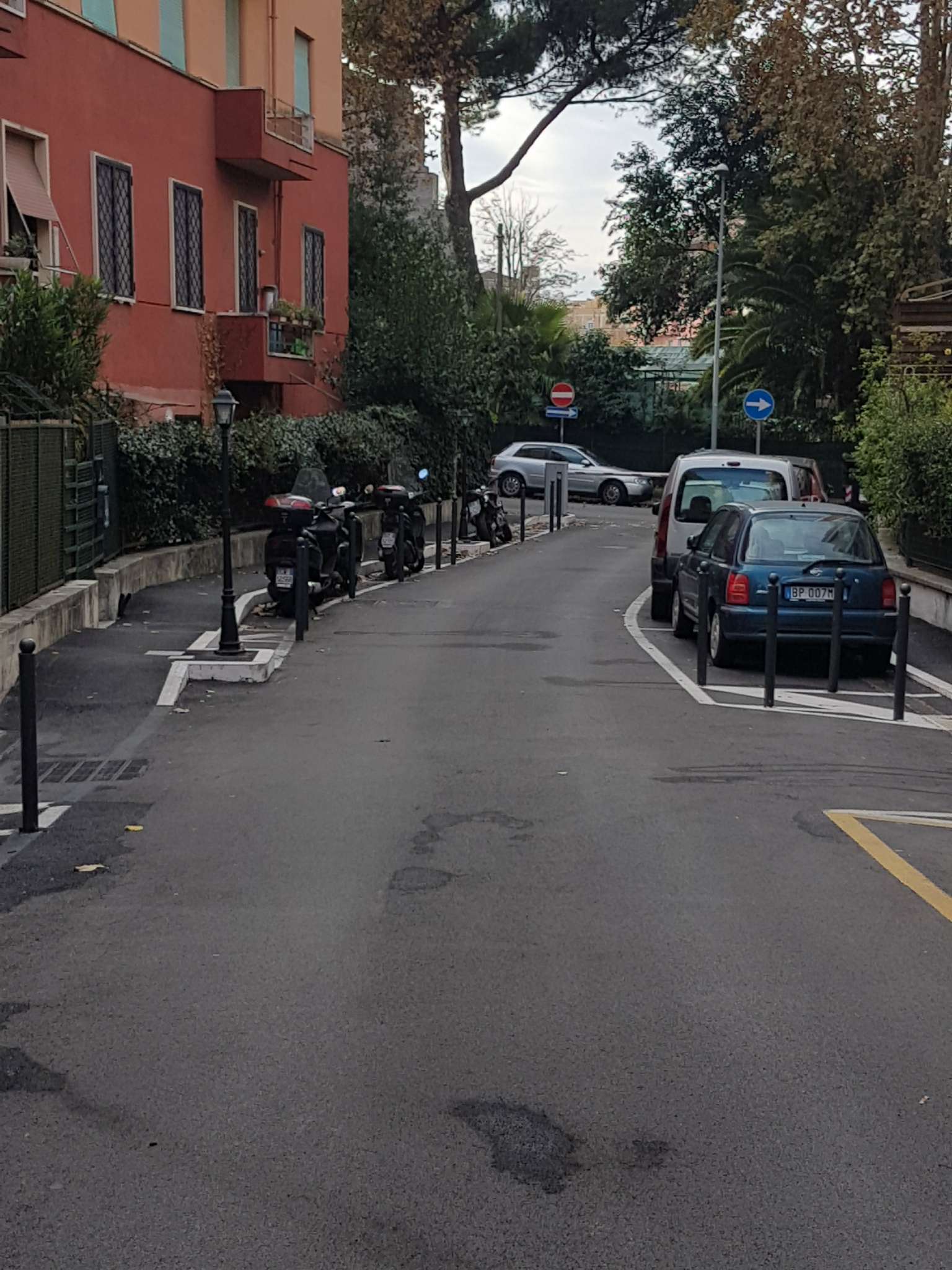 Negozio - Loc.Com. ROMA vendita  TRIESTE (II MUN.) VIA SABRATA Immobiliare Trieste 125