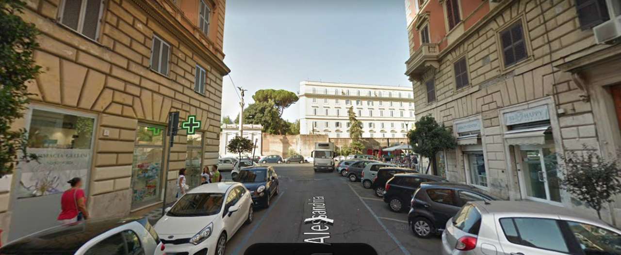 Negozio - Loc.Com. ROMA vendita  PINCIANO  VIA ALESSANDRIA Immobiliare Trieste 125