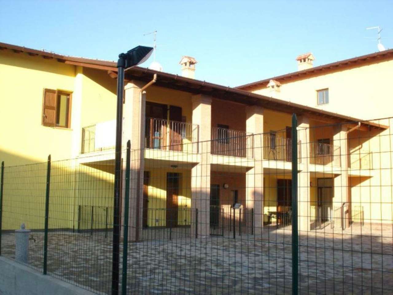  casaletto vaprio vendita quart:  immobiliare milano hinterland