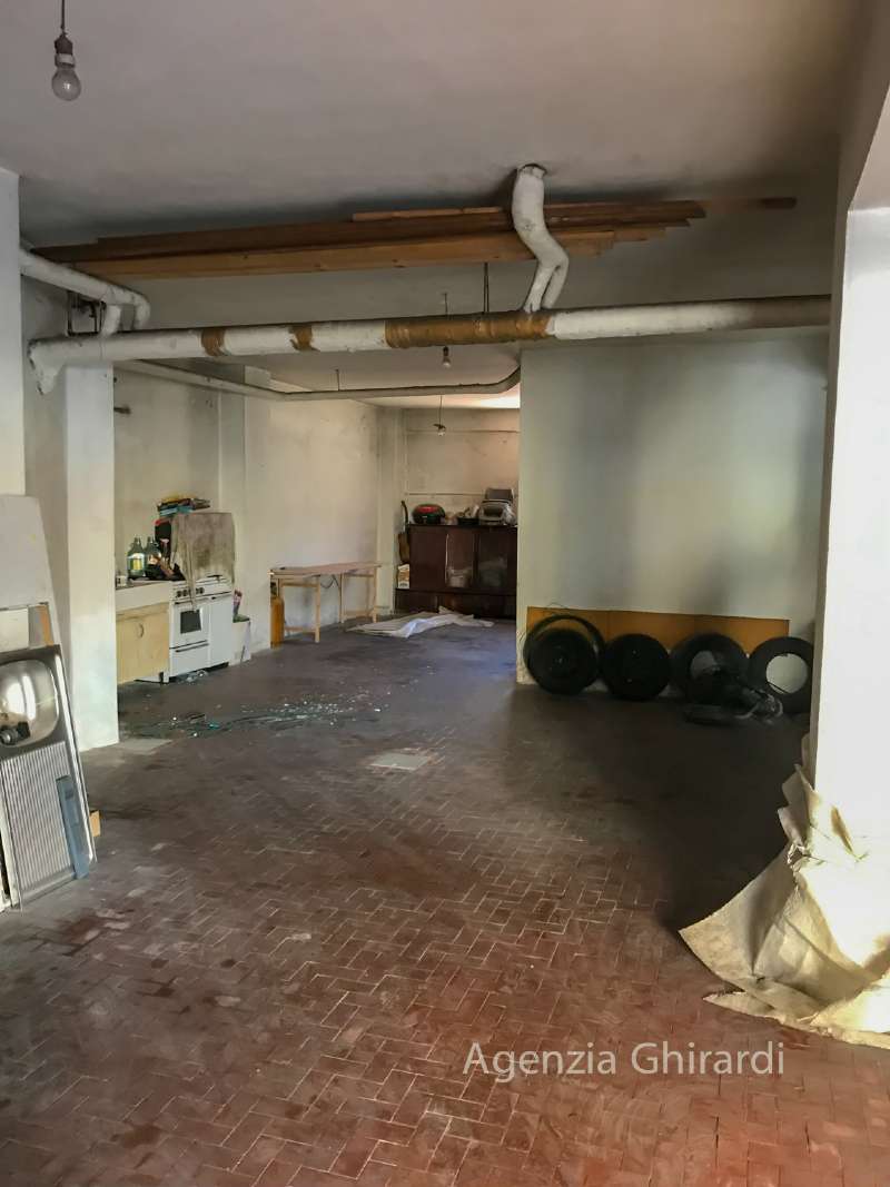 Box auto - Posto auto GENOVA vendita  SESTRI P.  Agenzia Ghirardi sas