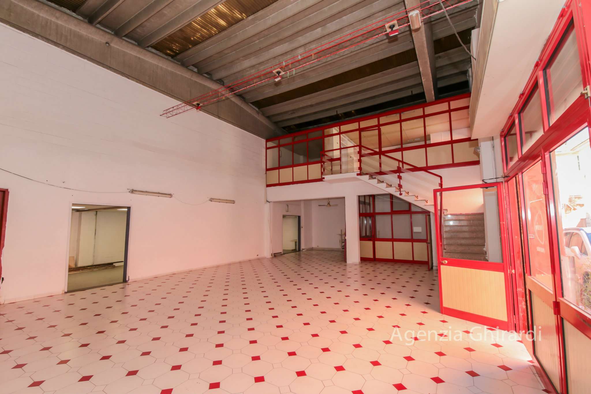 Negozio - Loc.Com. GENOVA affitto  SESTRI P. Capitano del Popolo Agenzia Ghirardi sas