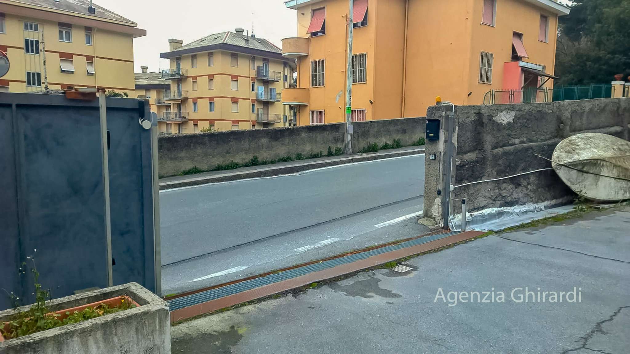 Box auto - Posto auto GENOVA affitto  SESTRI P.  Agenzia Ghirardi sas