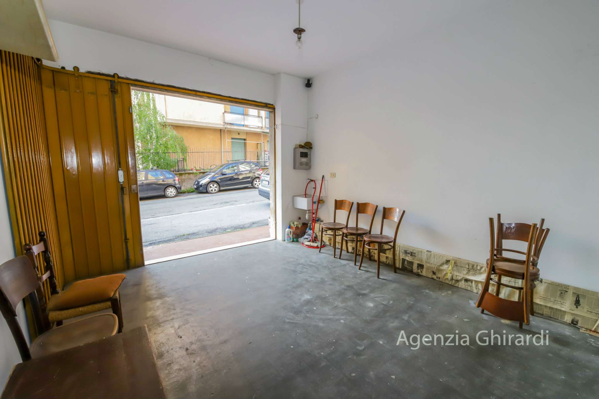 Box auto - Posto auto GENOVA affitto  SESTRI P.  Agenzia Ghirardi sas