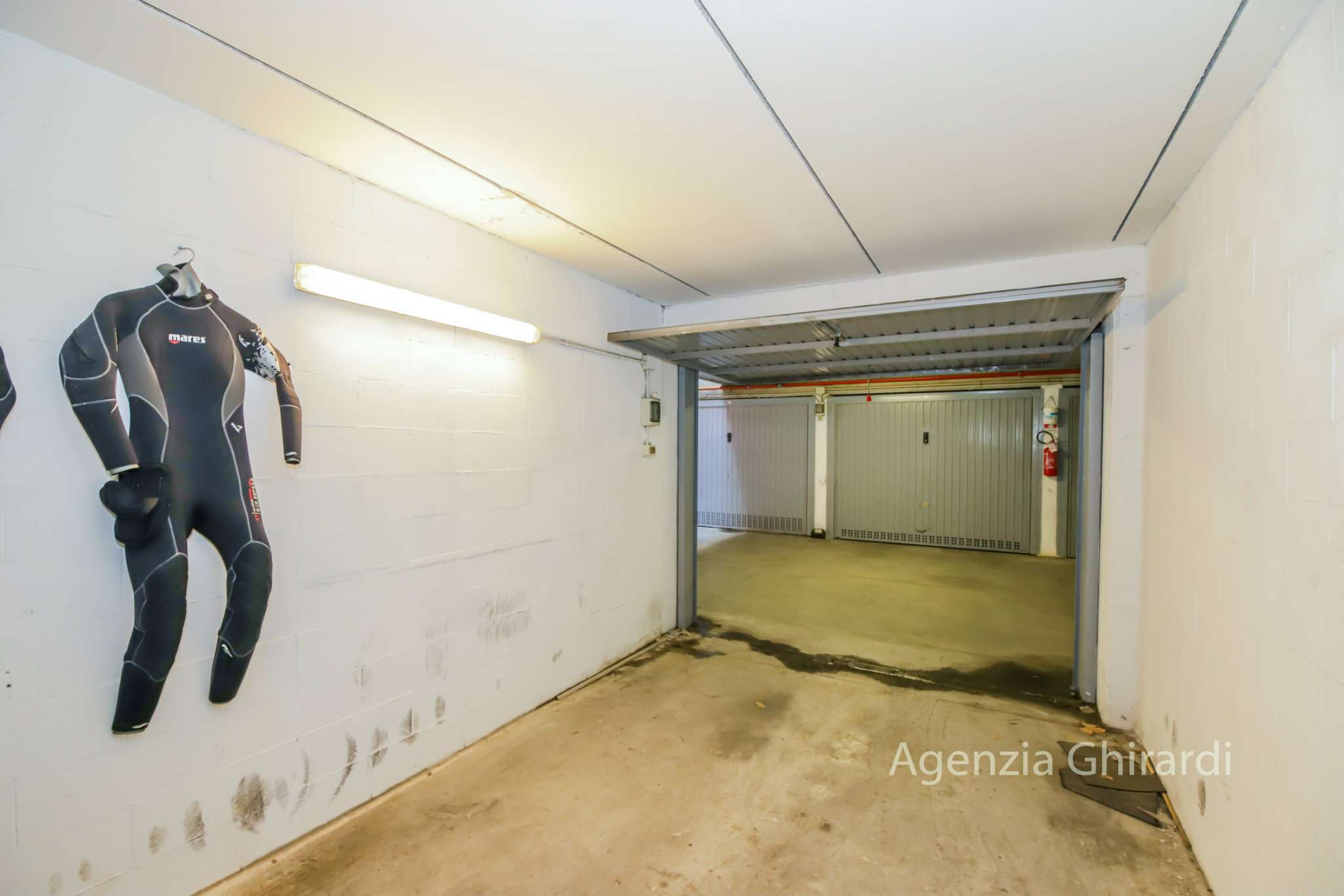 Box auto - Posto auto GENOVA affitto  SESTRI P.  Agenzia Ghirardi sas