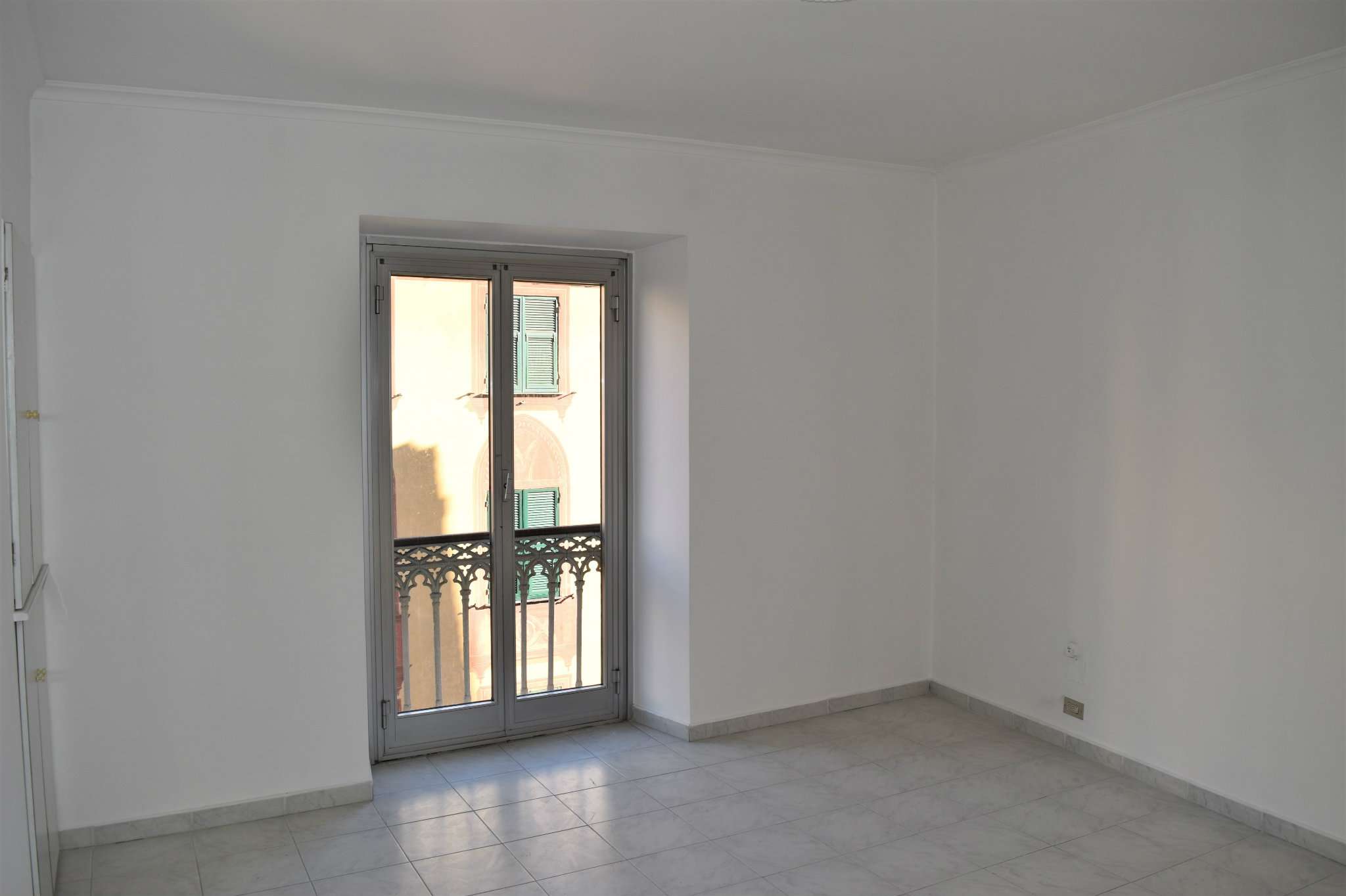  genova affitto quart: centro fin-immobiliare