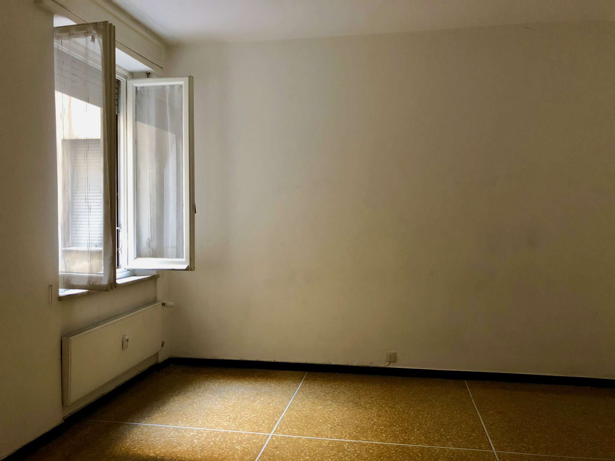  genova affitto quart: centro fin-immobiliare