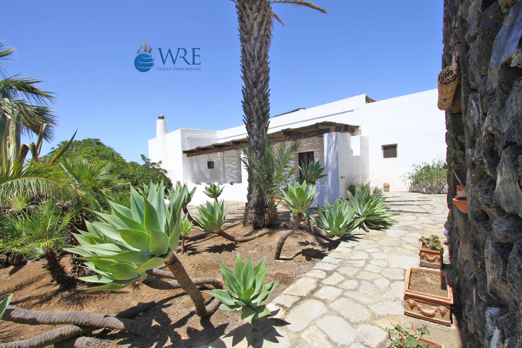 Villa PANTELLERIA vendita   nicà World Real Estate Srl