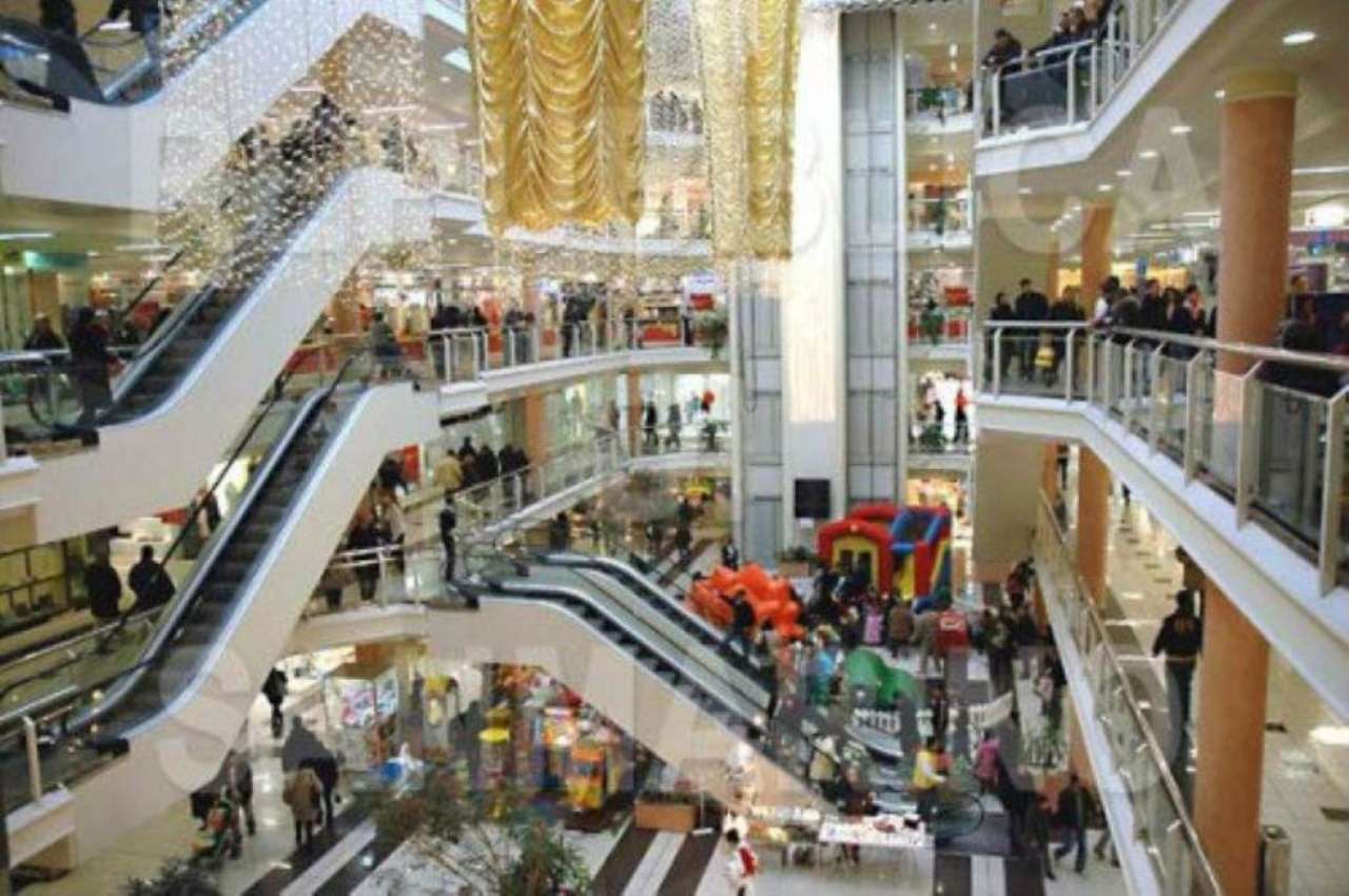 Negozio - Loc.Com. ROMA vendita  ARDEATINO  Mario Rigamonti AGENZIA IMMOBILIARE ZIANTONI