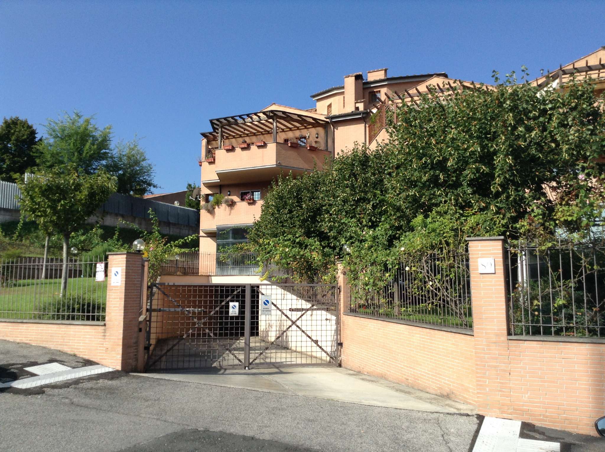  roma vendita quart: ardeatino  immobiliare-gallia-di-botarelli-stefania