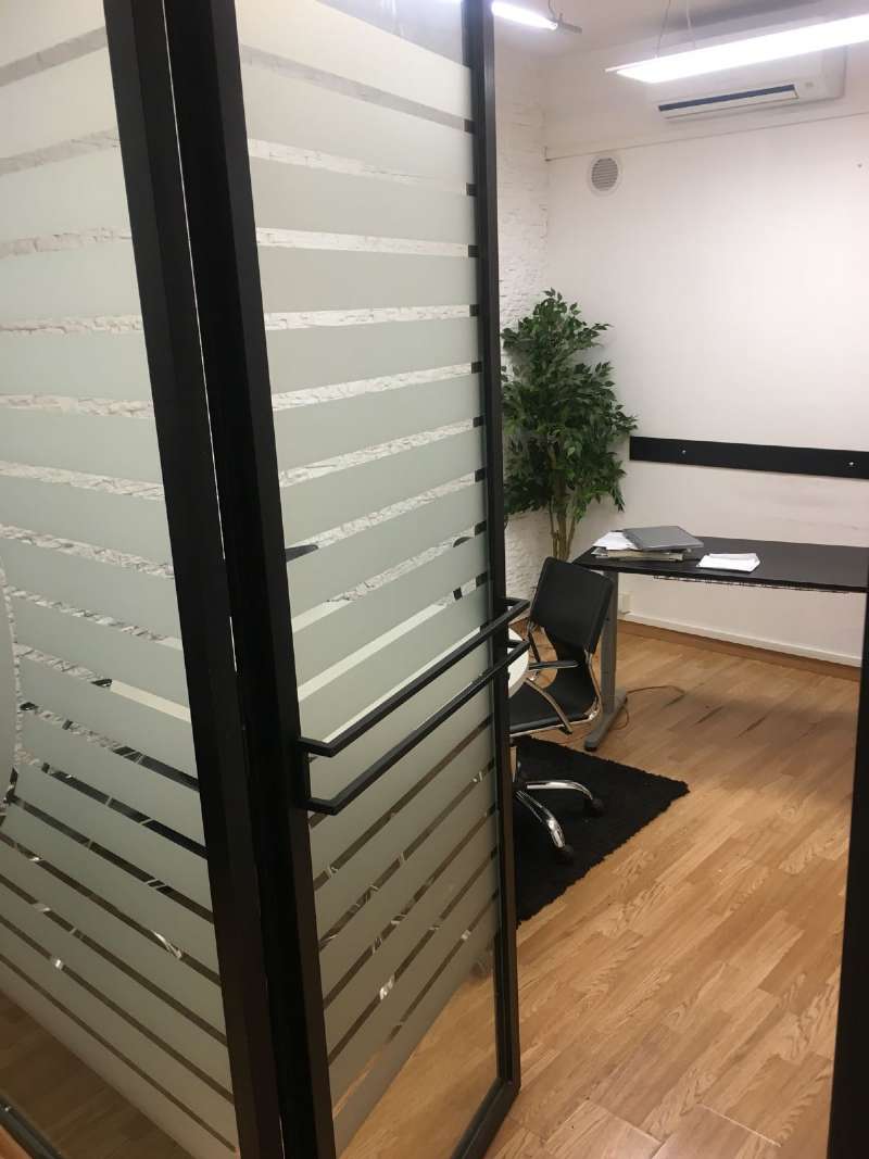 Negozio - Loc.Com. ROMA vendita  LAURENTINA Renato Cesarini Immobiliare Gallia di Botarelli Stefania