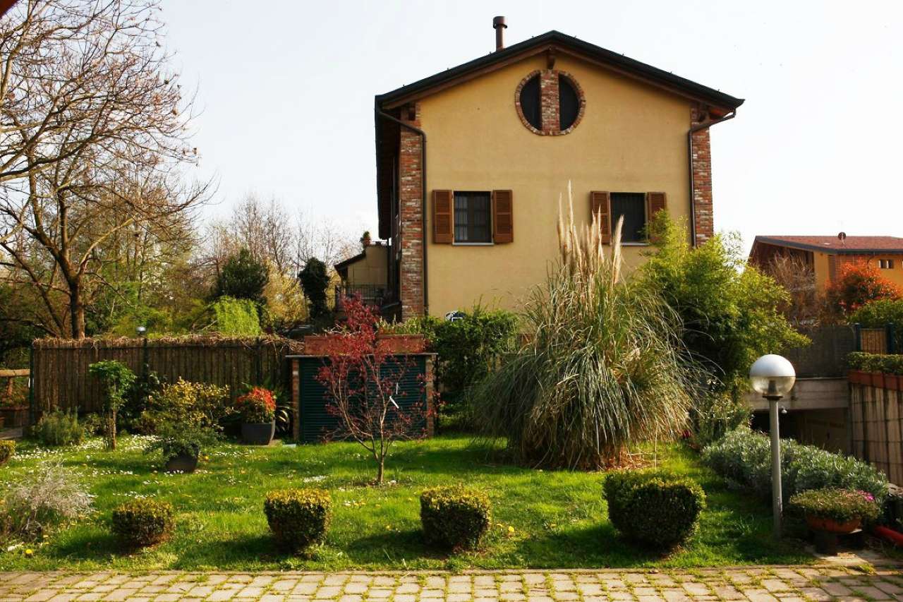  milano vendita quart: chiesa rossa iadi