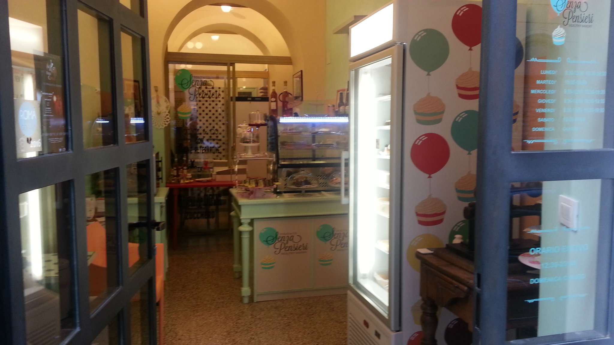 Negozio - Loc.Com. ROMA vendita  Centro storico dei Campani Uno Holding